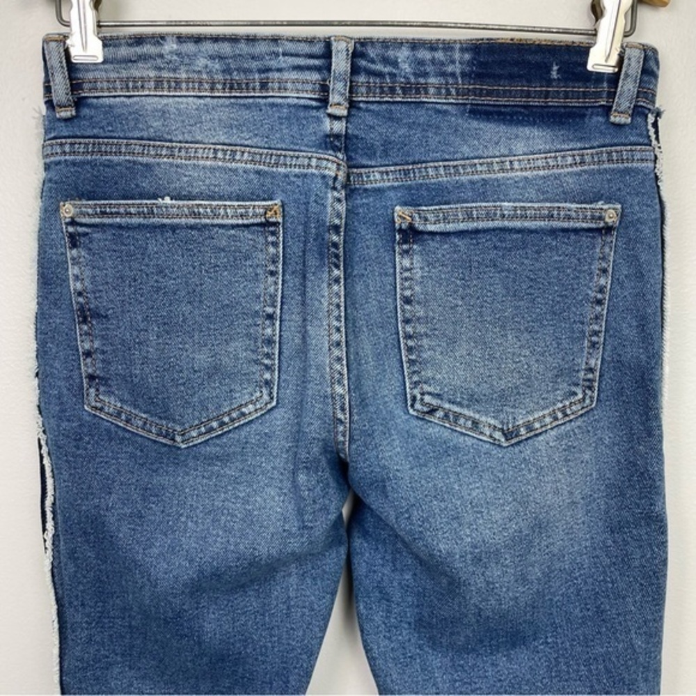 Zara Raw Hem Side Stripe Skinny Ankle‎ Jeans - Picture 6 of 17